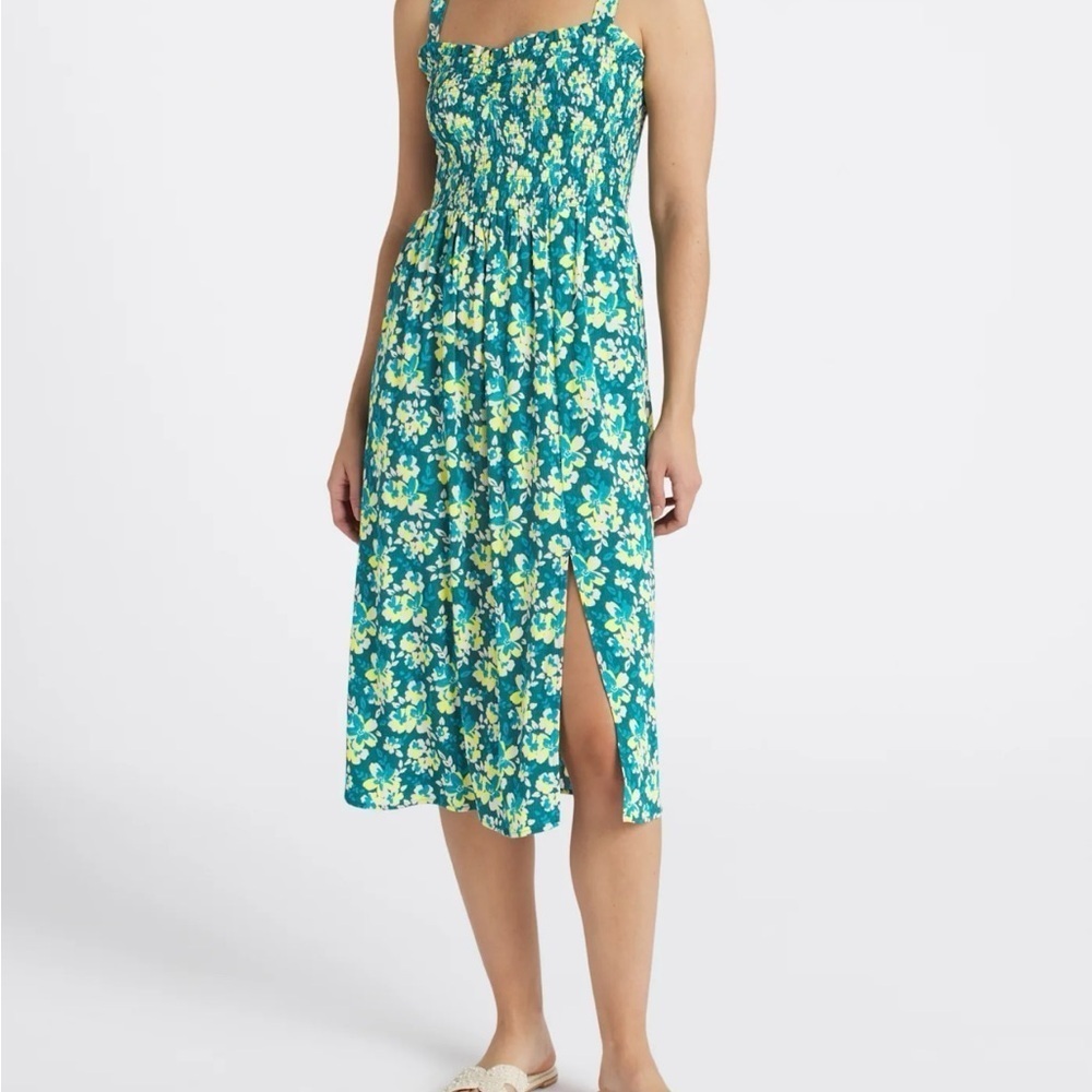 Market & Spruce
Yolanda Sweetheart Neckline Dress
Nwt